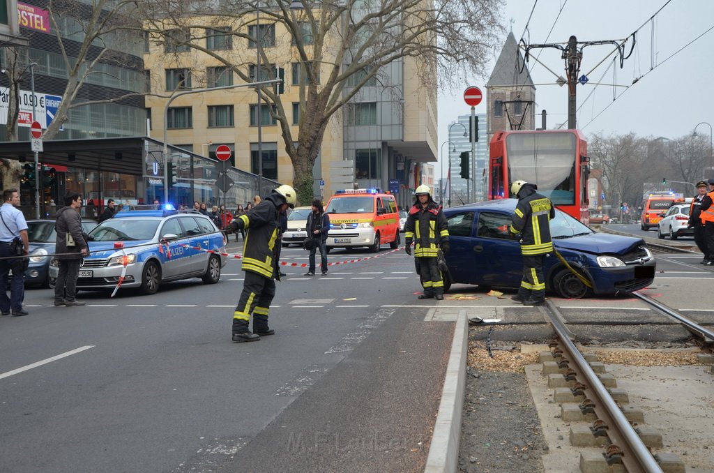 VU PKW Strab Koeln Mitte Pipinenstr Hohestr P081.JPG - Miklos Laubert